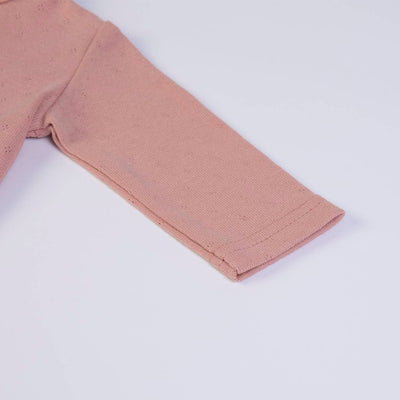 T-shirt de manga comprida + calças + chapéu