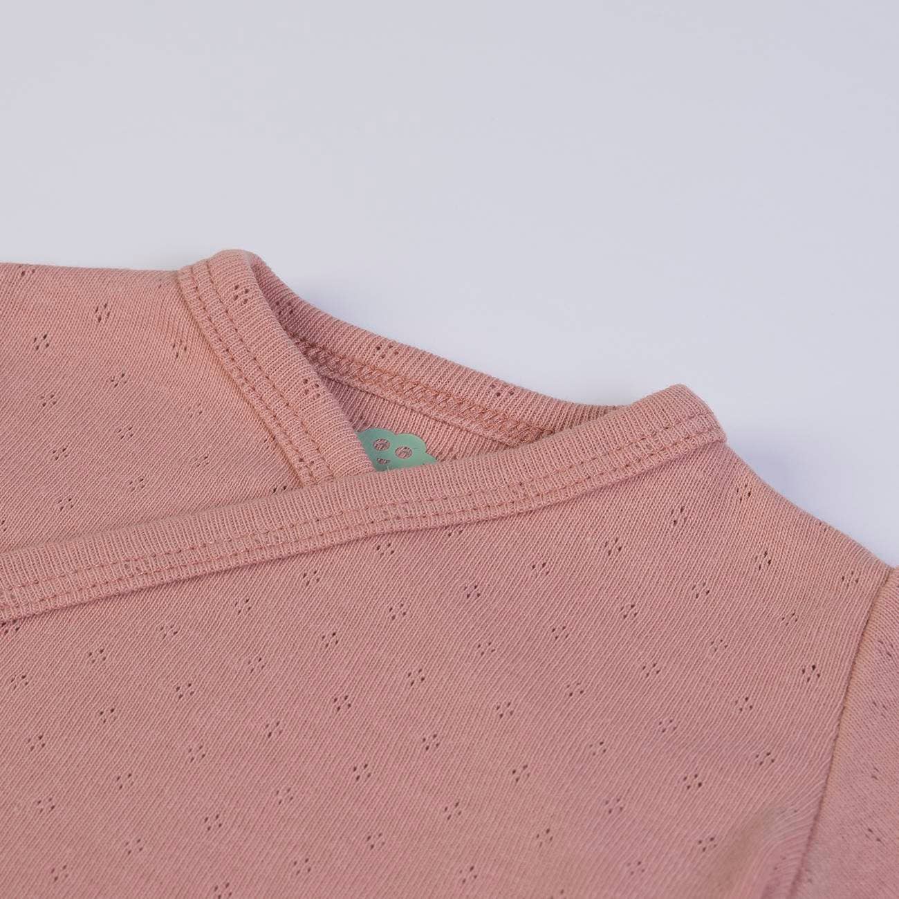 T-shirt de manga comprida + calças + chapéu